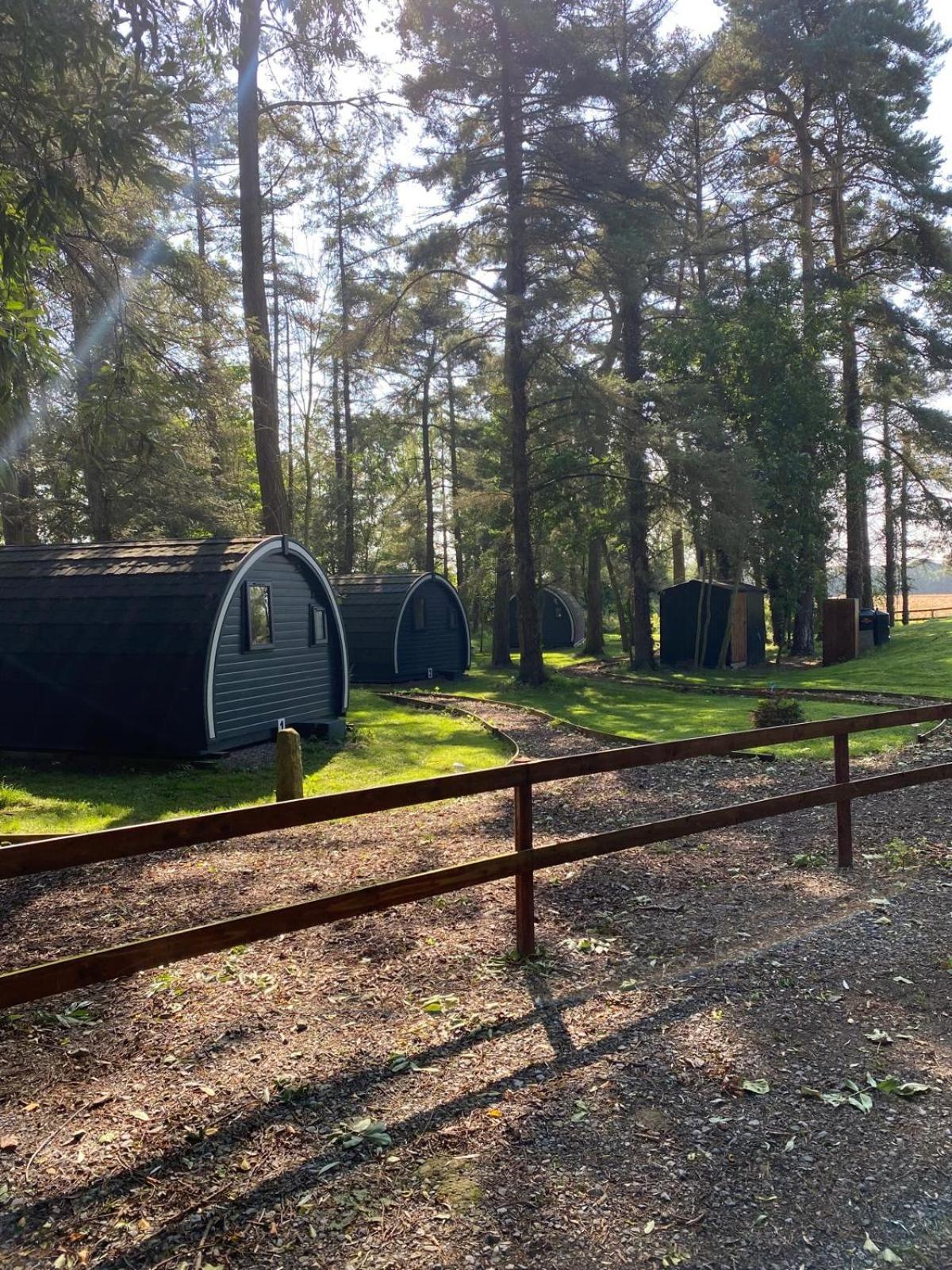 Kildare Countryside Pods Vila Exterior foto